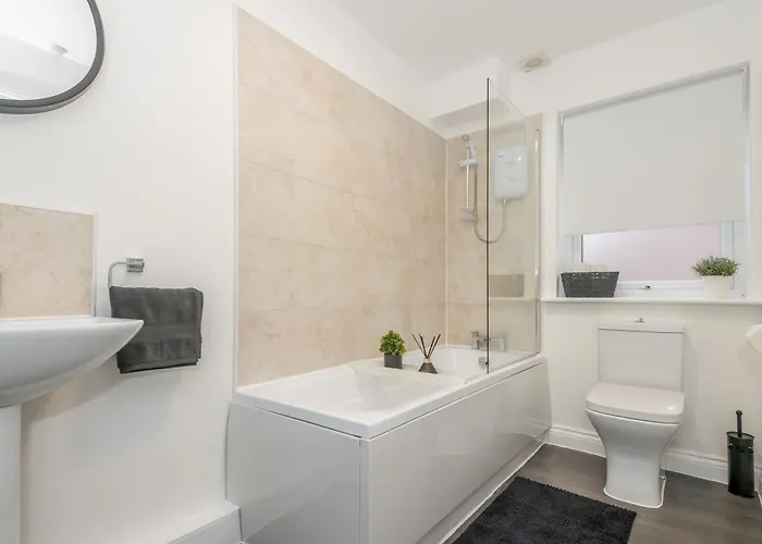 Chapel Allerton Retreat For Families Parking - Pass The Keys Apartman