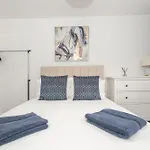 Chapel Allerton Retreat For Families Parking - Pass The Keys