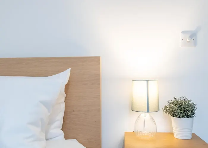 Апартаменти Chapel Allerton Retreat For Families Parking - Pass The Keys