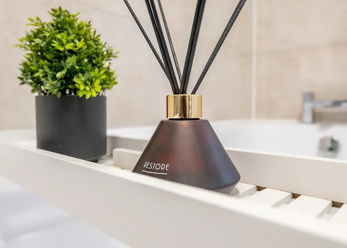 Chapel Allerton Retreat For Families Parking - Pass The Keys